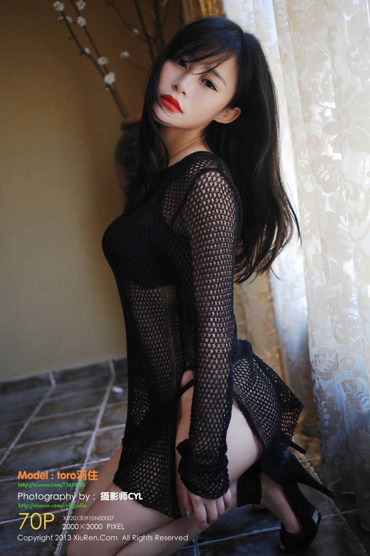 [XiuRen秀人网]No.007_嫩模toro羽住黑丝内衣性感红唇激情诱惑写真70P-秀人网 - XiuRen.Pro